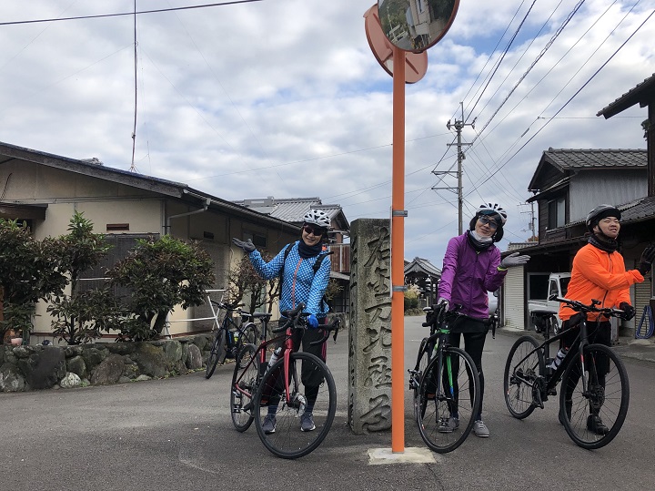 【のんびりモーニングライド】12/8フォトレポ　讃岐街道を西まで繋いで走って、おいもさん工房でソフトクリーム。