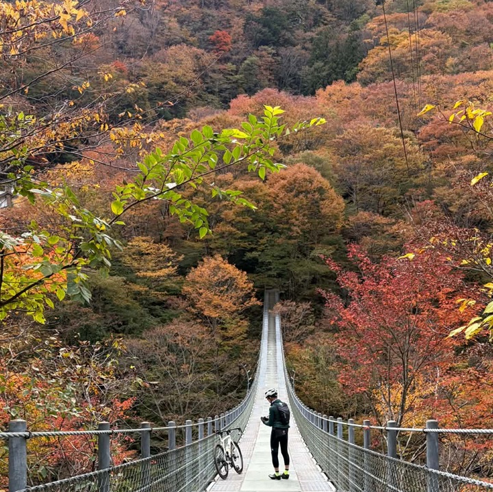 美しい祖谷の紅葉を楽しむライド